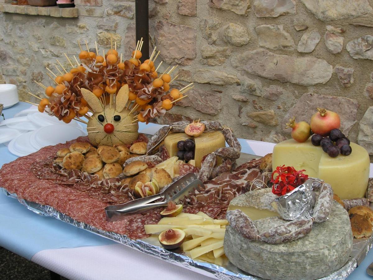 Girasole - Agriturismo Fogliani 翁布里亚区贾诺 外观 照片